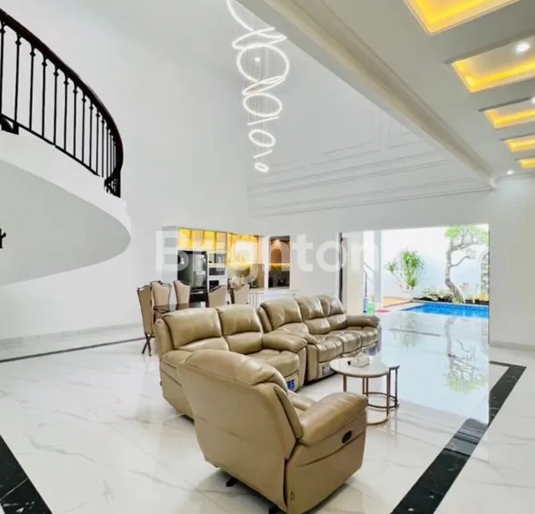 image LUXURY PRIVATE HOME DENGAN LIFT & SWIMMING POOL DI  PONDOK INDAH (2)