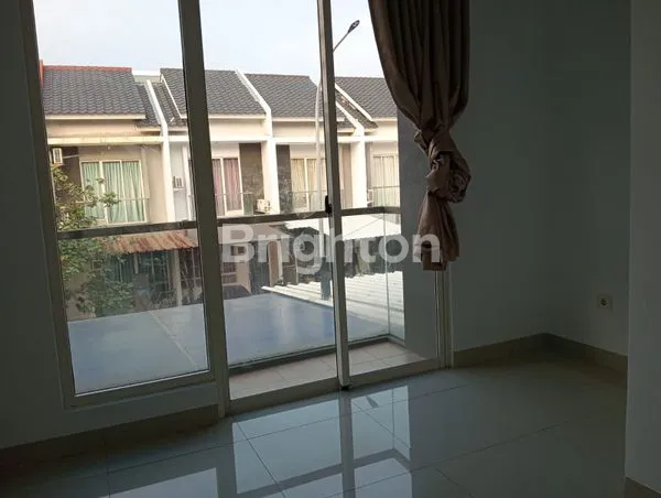 image RUMAH 2 LANTAI SHM DI RESIDENCE ONE BSD – CLUSTER JADE | 3 KT | 1,2 M (5)
