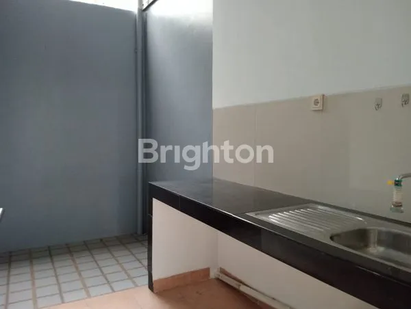 image RUMAH 2 LANTAI SHM DI RESIDENCE ONE BSD – CLUSTER JADE | 3 KT | 1,2 M (7)