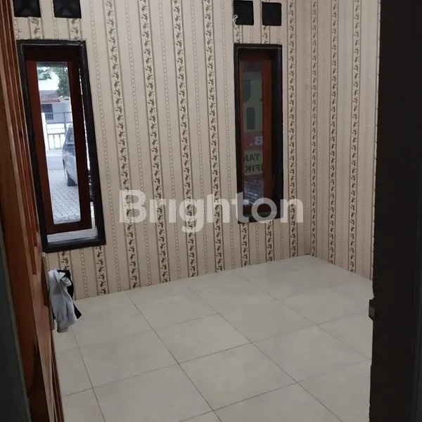 image DIJUAL RUMAH LUAS 0 JALAN RAYA BISA DI ALIH FUNGSIKAN AREA JUNREJO KOTA BATU (3)