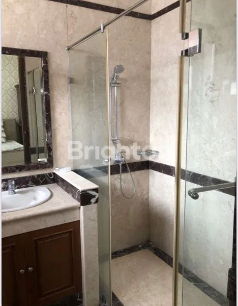 image JUAL RUMAH 2 LANTAI BATUNUNGGAL (6)