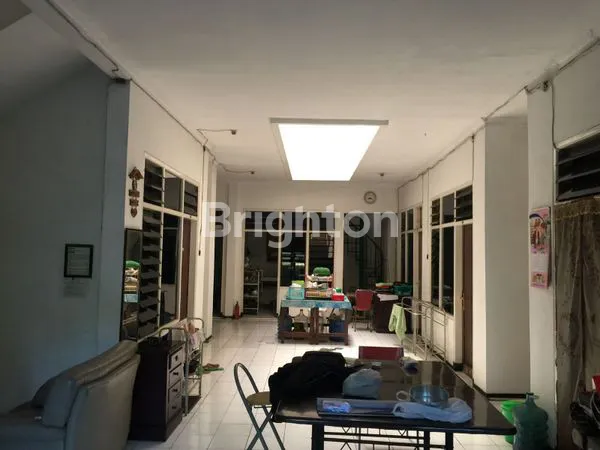 image RUMAH KOS DEPAN UK PETRA (UKP) (2)