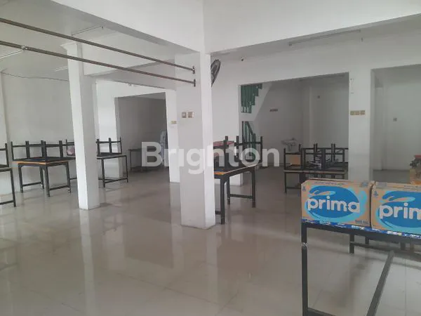 image RUMAH STRATEGIS DI PEKAYON JAYA, LT 224M², BEBAS BANJIR (5)