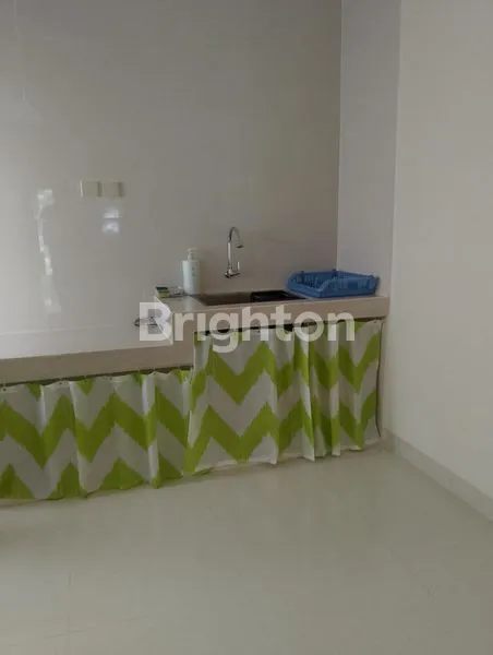 image RUMAH SIAP HUNI DI SEWA KAN LIPPO KARAWACI TANGERANG (7)