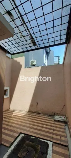 image RUMAH DEPAN TAMAN DI FLUORITE GADING SERPONG (4)