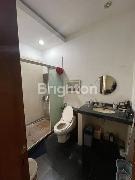 image DIJUAL RUMAH MEWAH DUA LANTAI SIAP HUNI LOKASI STRATEGIS BERLOKASI DI CIPINANG CEMPEDAK JAKARTA TIMUR (7)