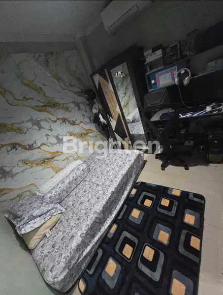 image RUMAH STRATEGIS 3 LANTAI LT 45M², HADAP SELATAN (5)