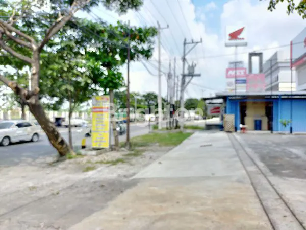 image BANGUNAN EKS FOOD CENTRE LOKASI STRATEGIS PINGGIR JALAN BESAR DI SEMARANG TIMUR (4)