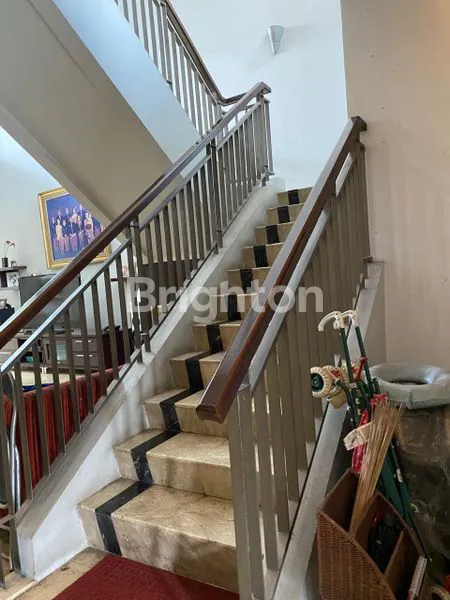 image DIJUAL RUMAH STRATEGIS PONDOK INDAH, DEKAT PIM & LAPANGAN GOLF (3)