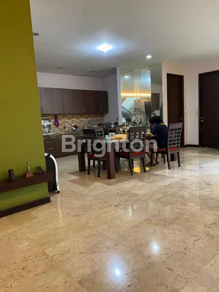 image DIJUAL RUMAH STRATEGIS PONDOK INDAH, DEKAT PIM & LAPANGAN GOLF (2)