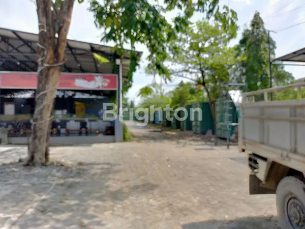 image BANGUNAN EKS FOOD CENTRE LOKASI STRATEGIS PINGGIR JALAN BESAR DI SEMARANG TIMUR (3)