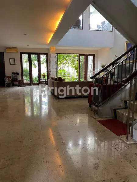 image DIJUAL RUMAH STRATEGIS PONDOK INDAH, DEKAT PIM & LAPANGAN GOLF (7)