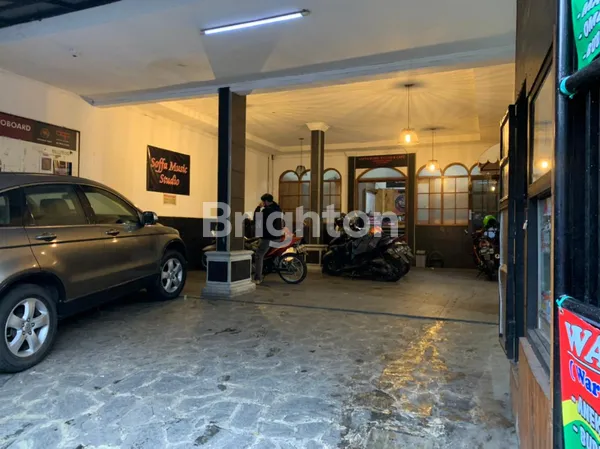 RUMAH 250M2 DI SURAPATI, SUKALUYU, BANDUNG, SHM