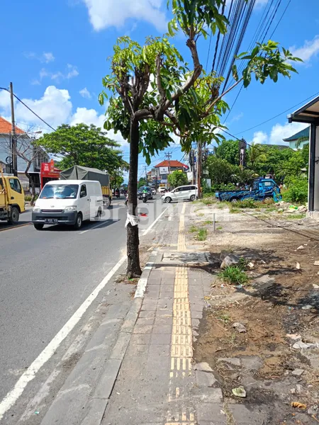 image DISEWAKAN RUKO 3 LANTAI DI MAHENDRADATTA, PADANGSAMBIAN – DENPASAR | LT 550 M² | LB 1.123 M² (3)