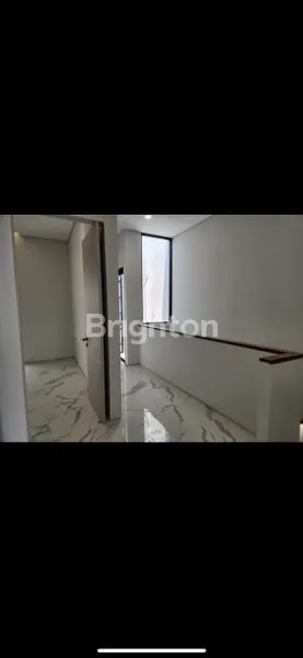 image RUMAH STRATEGIS RUNGKUT MAPAN, LT 94 LB 160, HADAP UTARA (6)