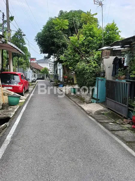 image RUMAH KAYU JATI KUNO DI GAJAH MUNGKUR SEMARANG SELATAN (5)
