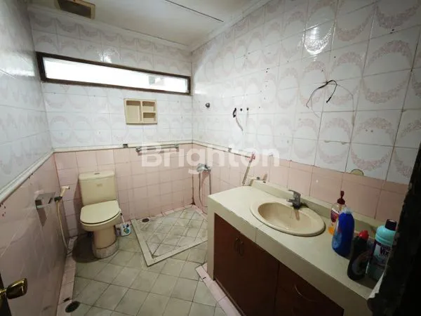 image DI JUAL DI BAWAH HARGA NJOP !!!  RUMAH LAMA HITUNG TANAH DI BANGKA KEMANG, TANAH LUAS & AKSES STRATEGIS (5)