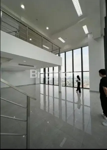 image DI JUAL / SEWA SOHO MEZZANINE THE SMITH ALAM SUTERA 152 M² – DEPAN IKEA & JAKARTA PREMIUM OUTLATE (2)