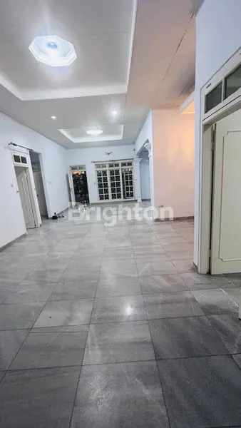 image RUMAH STRATEGIS DI CAWANG, DEKAT RS & KAMPUS UKI (4)