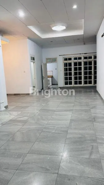 image RUMAH STRATEGIS DI CAWANG, DEKAT RS & KAMPUS UKI (2)