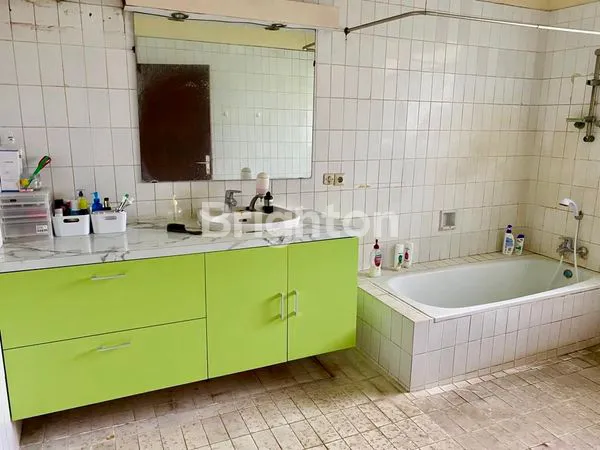 image RUMAH TAPAK BESAR SIAP HUNI DI KAWASAN ELITE KEMANG (5)