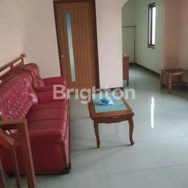 image RUMAH CANTIK DAN NYAMAN DEKAT DENGAN TOLL CIMANGGIS  (4)