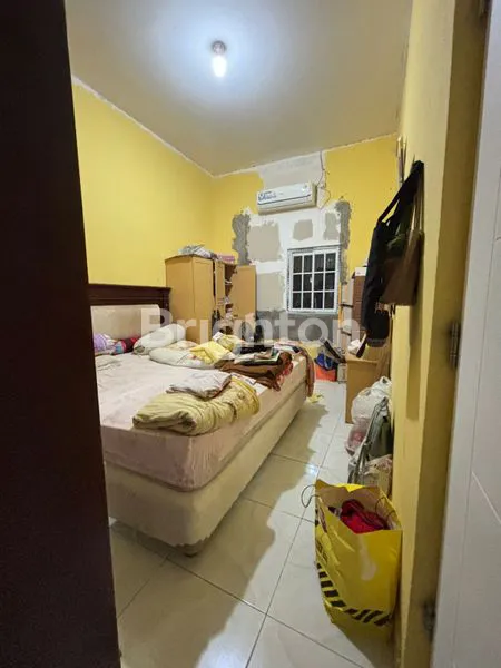 image RUMAH 4 KT DI GRAHA RAYA DEKAT ALAM SUTERA  (8)