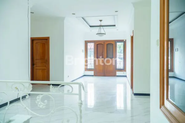 image RUMAH EKSKLUSIF DUREN SAWIT, 220M² LB, SHM, SIAP HUNI (6)