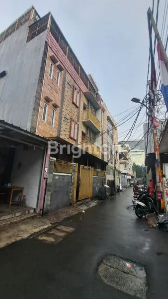 image KOS STRATEGIS 38 KAMAR, DEKAT BUNDARAN HI (1)