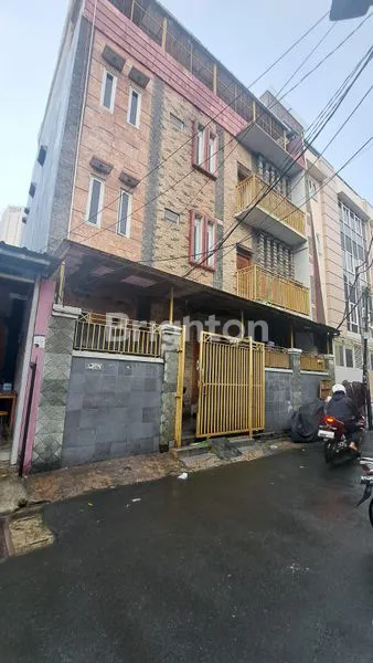 image KOS STRATEGIS 38 KAMAR, DEKAT BUNDARAN HI (3)