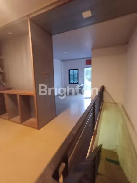 image RUKO 3 LANTAI DI CIKEAS, LT 76M², HADAP TIMUR (6)