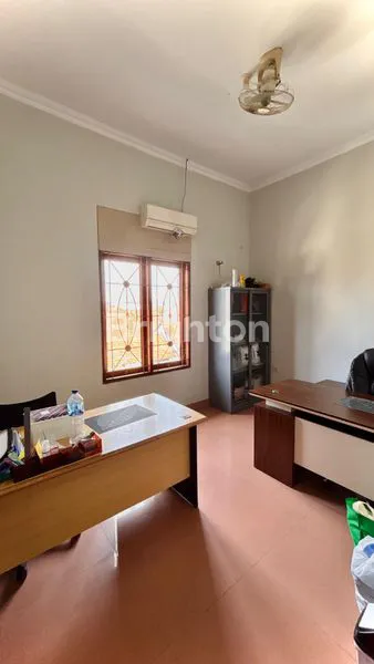 image TANAH DAN BANGUNAN (3)