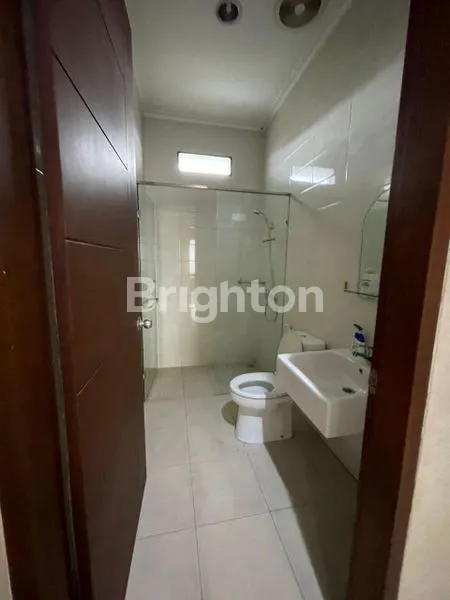 image DISEWAKAN RUMAH SIAP HUNI DI BATUNUNGGAL – ASRI, NYAMAN & FULL FURNISHED (6)