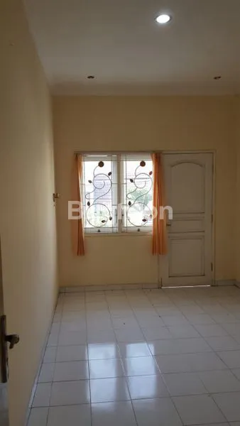 image DISEWAKAN RUMAH DI PANTAI MENTARI (4)