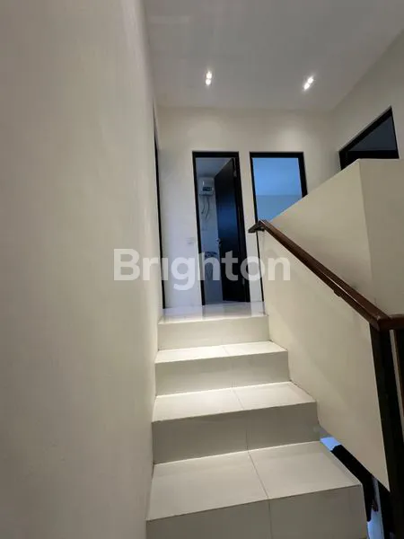 image RUMAH 2 LANTAI BARU, 4 KT, SHM DI MALANG (7)