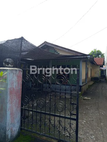 image RUMAH PINGGIR JALAN DENGAN LAHAN LUAS (2)