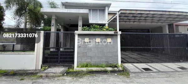image DIJUAL RUMAH MEWAH & LUAS DI JALAN RAMBUTAN (1)