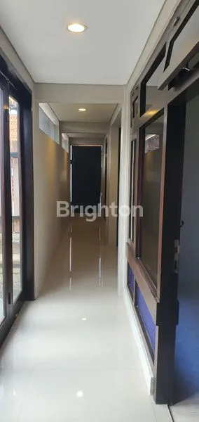 image JUAL RUMAH 2 LANTAI STYLE MODERN SIDAKARYA DENPASAR  (6)