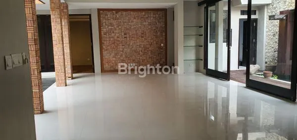 image JUAL RUMAH 2 LANTAI STYLE MODERN SIDAKARYA DENPASAR  (4)