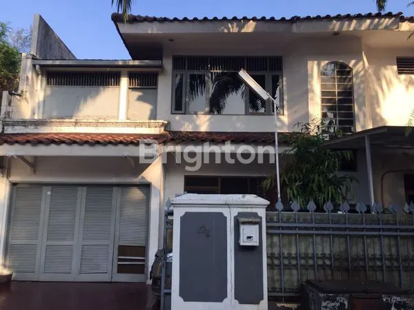 image DIJUAL CEPAT RUMAH DI HOEK DI MENTENG ( BU )  (2)