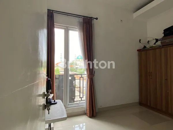 image RUMAH MODEREN TOWNHOUSE CINERE, SHM. (7)