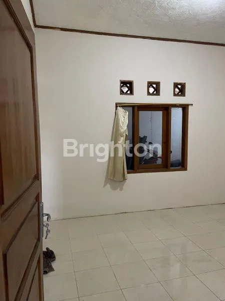 image RUMAH STRATEGIS PADASUKA RAYA – HUNIAN SEKALIGUS TEMPAT USAHA, LANGKA! (6)