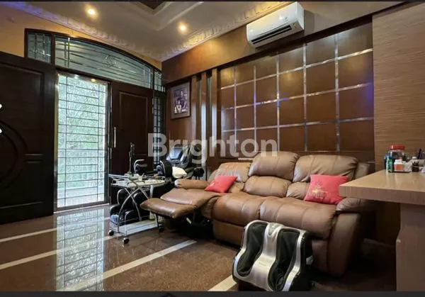 image DIJUAL VILLA SIAP HUNI DI KOMPLEKS CEMARA ASRI (2)