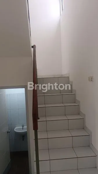 image RUMAH 2 LT RAPI SIAP HUNI DI GADING SERPONG TANGERANG (8)