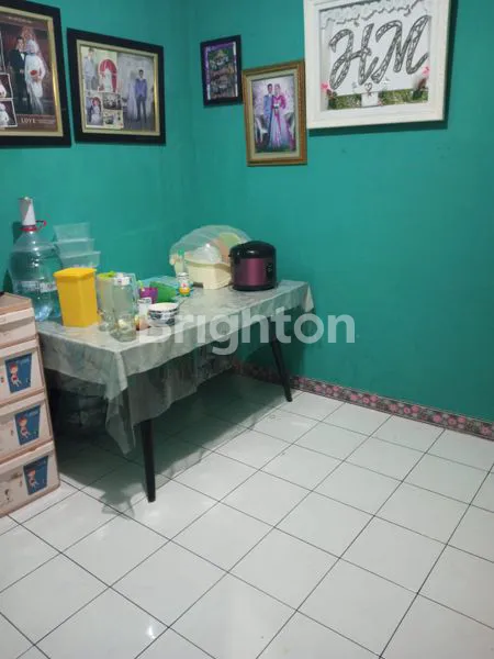 image RUMAH BESAR 4 KT / 2 KM DUA LANTAI! MUAT 1 MOBIL + 3 MOTOR – COCOK UNTUK KELUARGA BESAR (6)