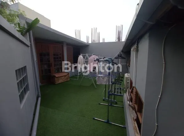 image RUMAH NYAMAN DAN BESAR DI KELAPA GADING  (7)