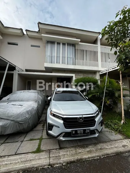 image RUMAH MEWAH LT 96 LB 140 DI KAHURIPAN NIRWANA SIDOARJO (1)