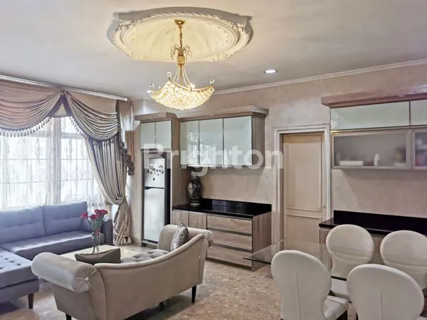 image RUMAH SIAP HUNI, 3 KT & GARASI LUAS DI JAKARTA SELATAN (2)