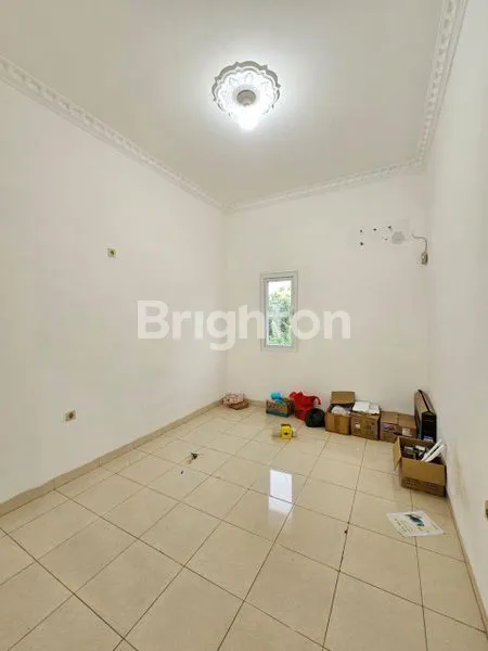 image DIJUAL CEPAT RUMAH HUNI DALAM KOMPLEK (BEKAS KANTOR) (7)