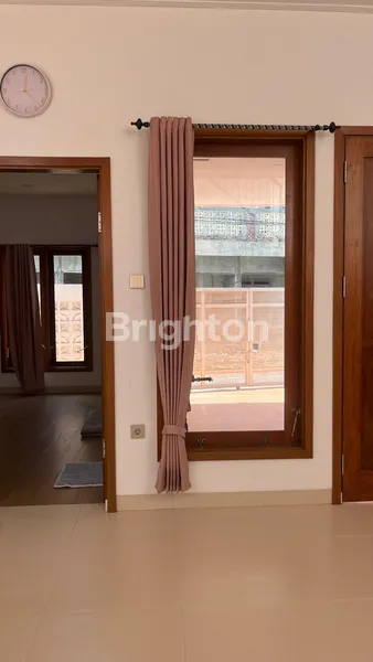 image DI JUAL RUMAH MODERN 2 LANTAI AREA DENPASAR BARAT (3)